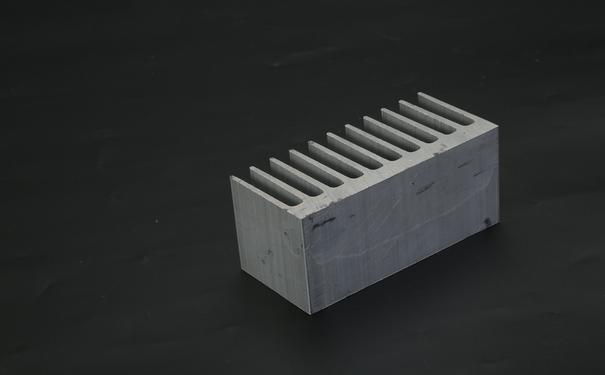 鋁合金散熱器型材 鋁合金散熱器型材